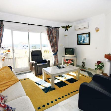 Cozy Apartment In Calahonda With Wifi La Cala De Mijas Exteriör bild